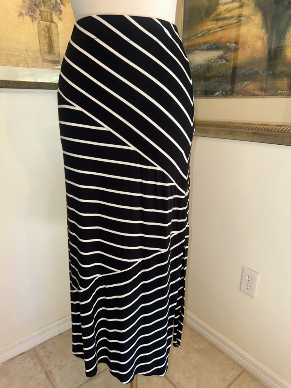 Loft Petites Diagonal Striped Black/White Maxi Skirt Size XSP